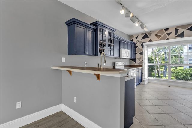 1630 42nd Square 104, Vero Beach, FL 32960