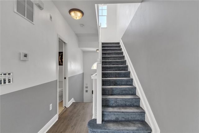 1630 42nd Square 104, Vero Beach, FL 32960