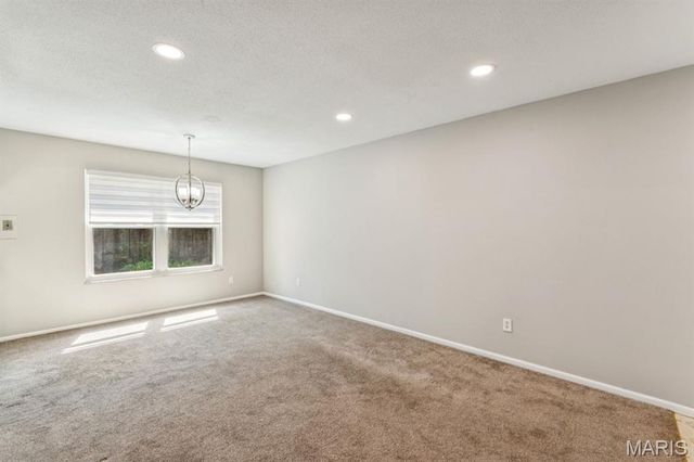 1718 Herault Place B, St Louis, MO 63125