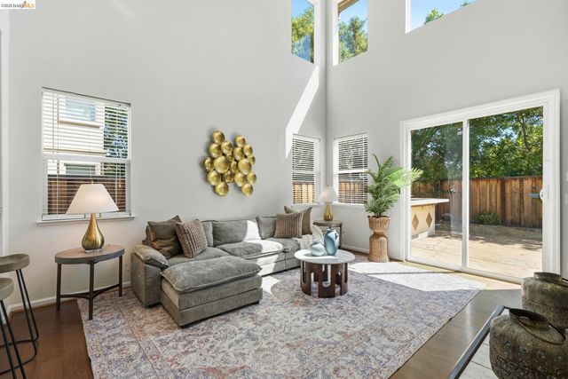 308 Foothill Dr, Brentwood, CA 94513