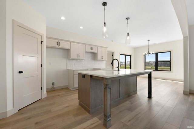 4843 Silverstone Passage, Fort Wayne, IN 46818