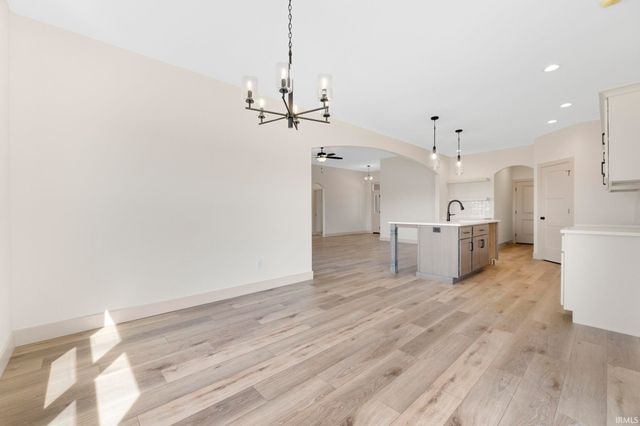 4843 Silverstone Passage, Fort Wayne, IN 46818