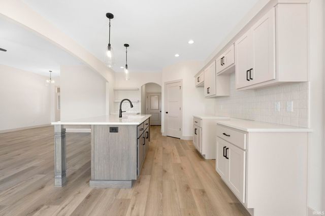 4843 Silverstone Passage, Fort Wayne, IN 46818