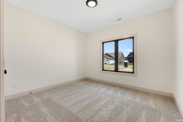 4843 Silverstone Passage, Fort Wayne, IN 46818