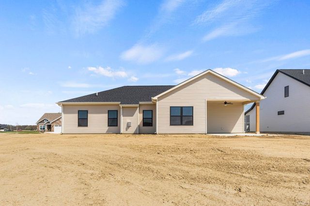 4843 Silverstone Passage, Fort Wayne, IN 46818