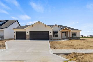 4843 Silverstone Passage, Fort Wayne, IN 46818