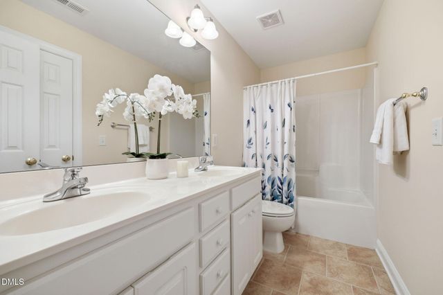 190 Georgetown Woods Drive, Youngsville, NC 27596