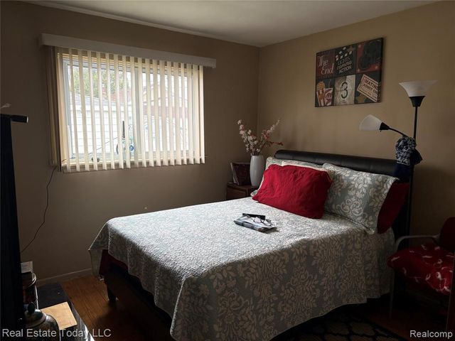 23003 Tuscany Avenue, Eastpointe, MI 48021