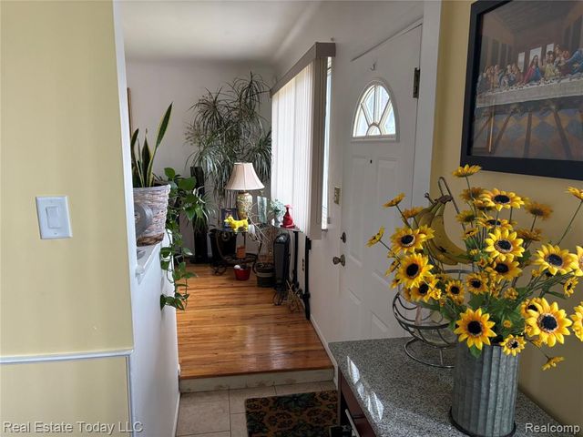 23003 Tuscany Avenue, Eastpointe, MI 48021