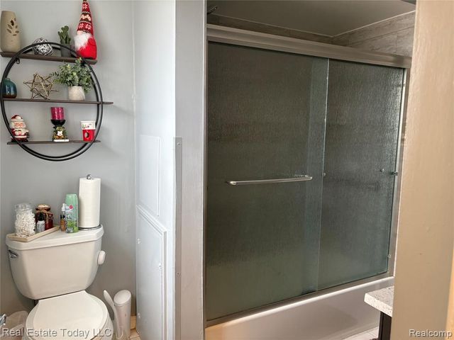 23003 Tuscany Avenue, Eastpointe, MI 48021