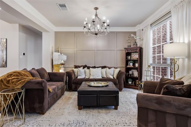 218 Champions DR, Georgetown, TX 78628