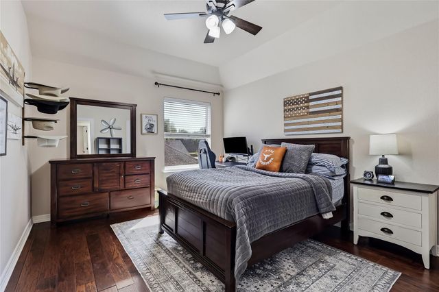 218 Champions DR, Georgetown, TX 78628