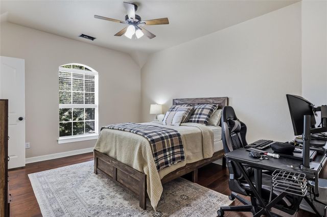 218 Champions DR, Georgetown, TX 78628