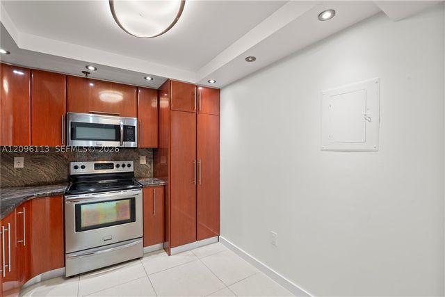 210 174th St 1103, Sunny Isles Beach, FL 33160