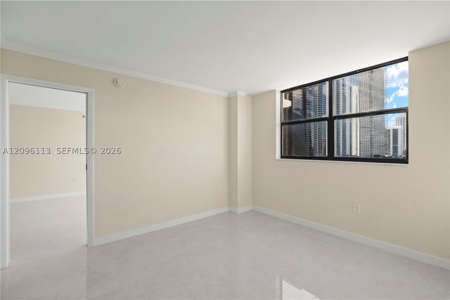 210 174th St 1103, Sunny Isles Beach, FL 33160