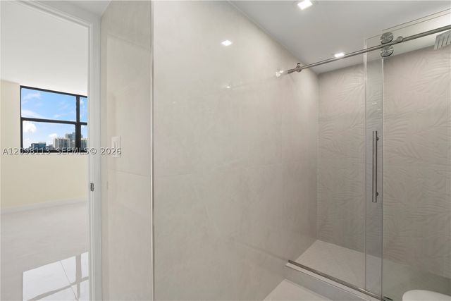 210 174th St 1103, Sunny Isles Beach, FL 33160