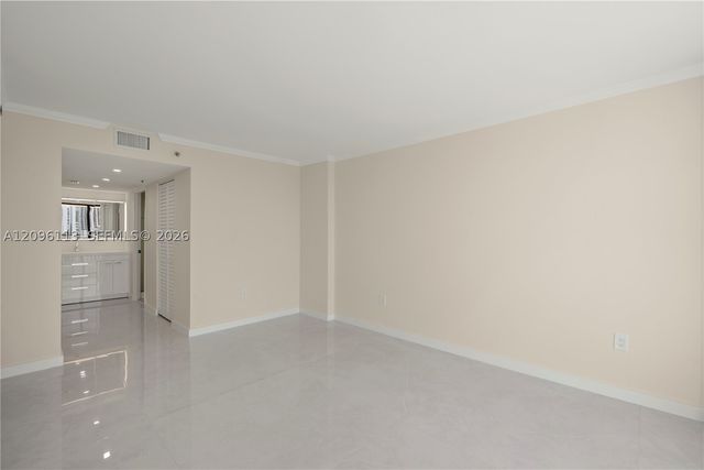 210 174th St 1103, Sunny Isles Beach, FL 33160