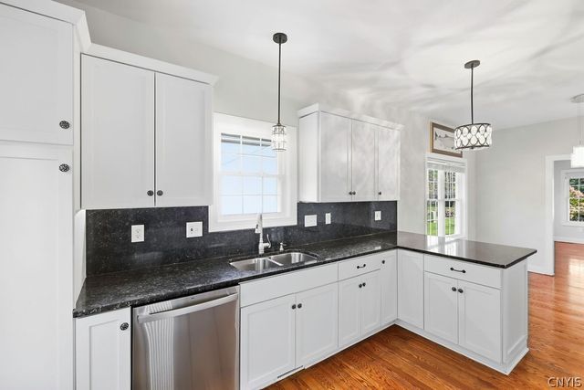 3004 Verona Court, Lysander, NY 13027