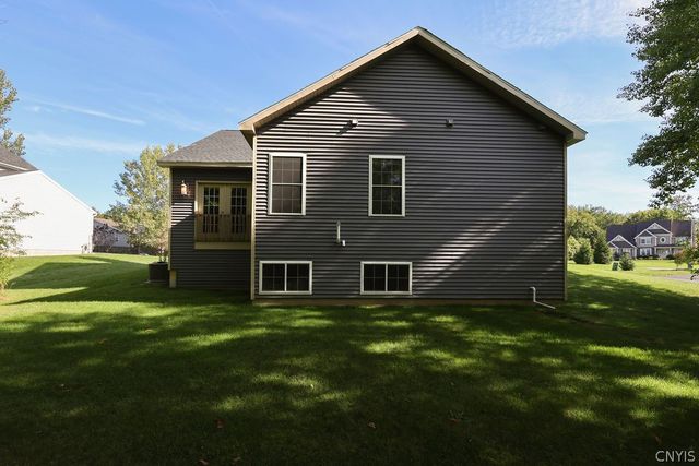 3004 Verona Court, Lysander, NY 13027