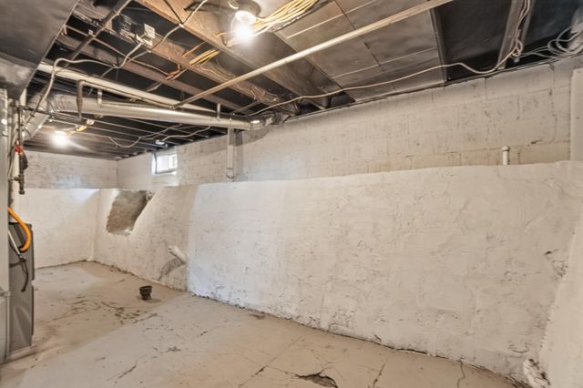 215 FRANKLIN Avenue, Council Bluffs, IA 51503