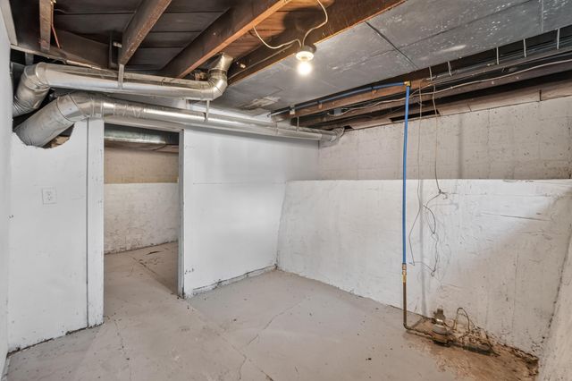 215 FRANKLIN Avenue, Council Bluffs, IA 51503
