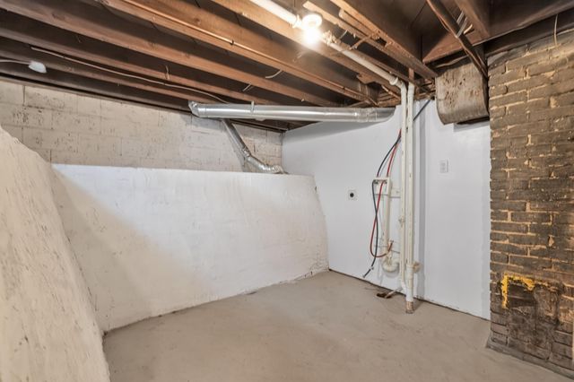 215 FRANKLIN Avenue, Council Bluffs, IA 51503