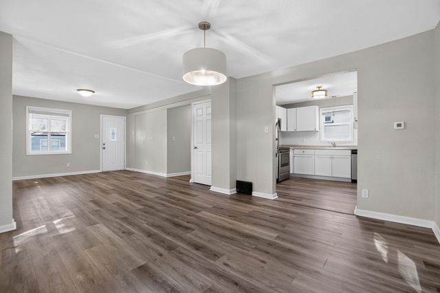 215 FRANKLIN Avenue, Council Bluffs, IA 51503