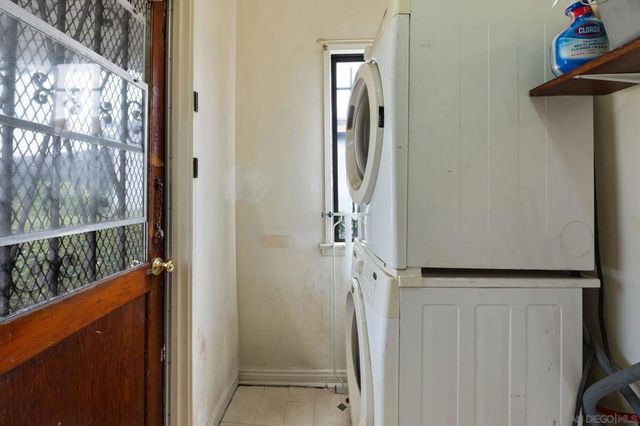 1833 Jones, Los Angeles, CA 90032