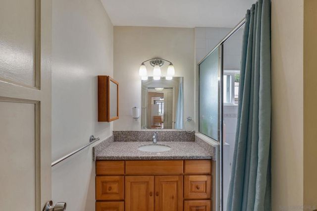1833 Jones, Los Angeles, CA 90032