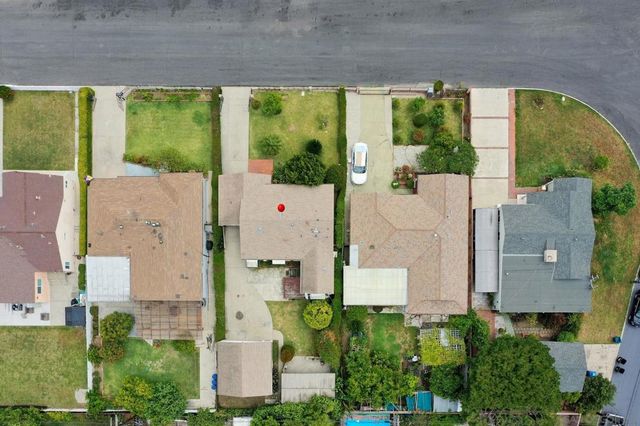 1833 Jones, Los Angeles, CA 90032