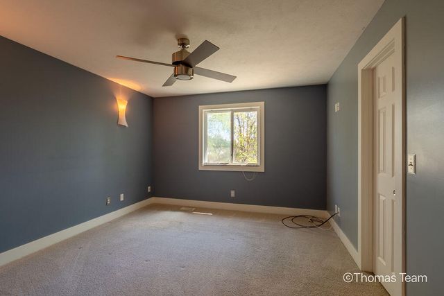 698 Silver Brook Drive Se, City Of Kentwood, MI 49548