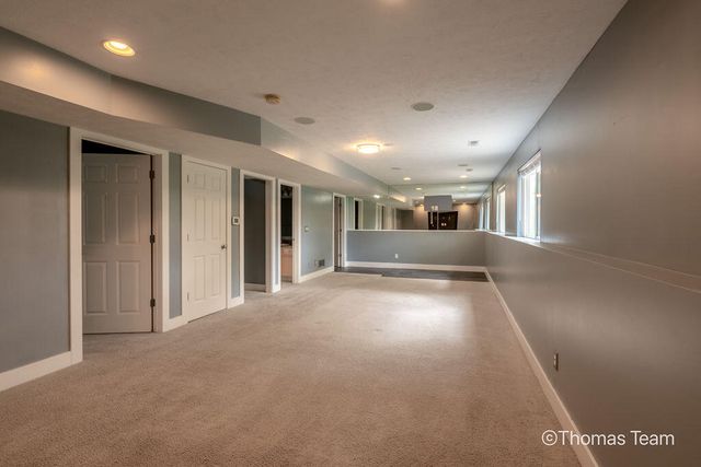 698 Silver Brook Drive Se, City Of Kentwood, MI 49548