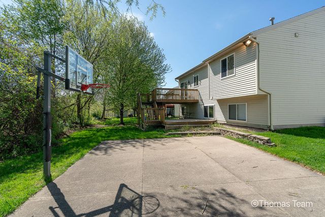 698 Silver Brook Drive Se, City Of Kentwood, MI 49548