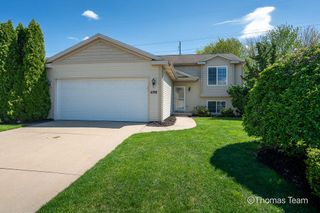 698 Silver Brook Drive Se, City Of Kentwood, MI 49548