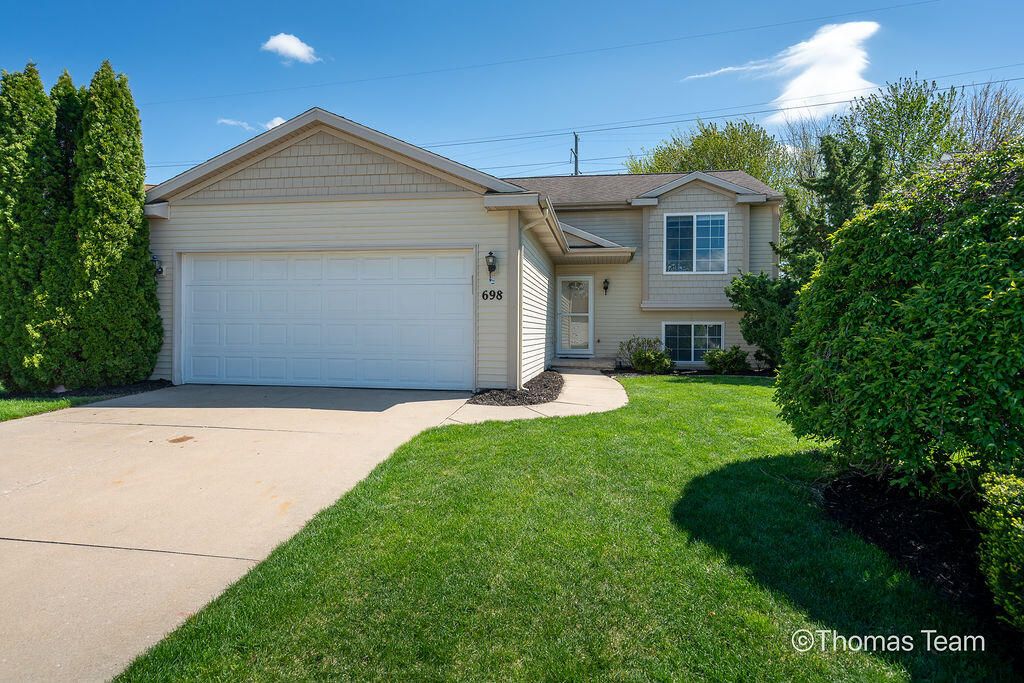 698 Silver Brook Drive Se, City Of Kentwood, MI 49548