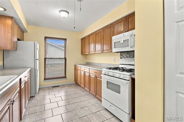 1135 Grand Prix Drive, St Charles, MO 63303