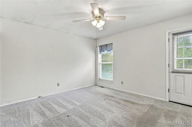 1135 Grand Prix Drive, St Charles, MO 63303