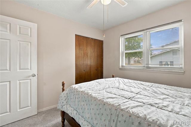 1135 Grand Prix Drive, St Charles, MO 63303