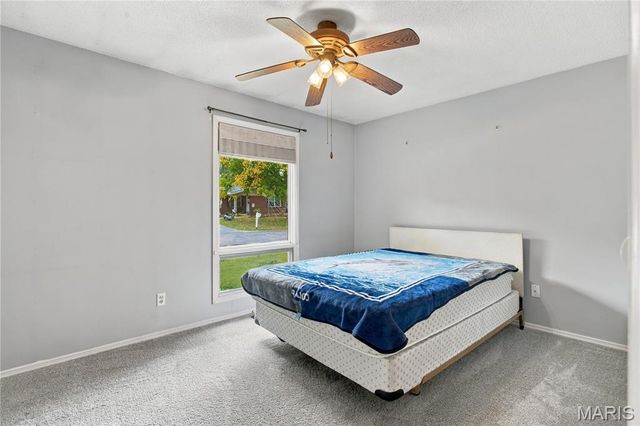 1135 Grand Prix Drive, St Charles, MO 63303