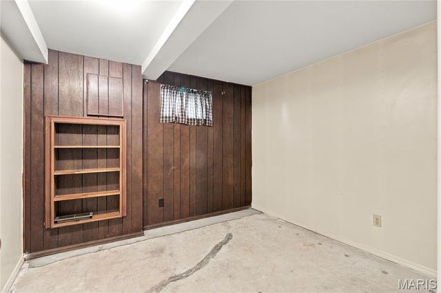 1135 Grand Prix Drive, St Charles, MO 63303