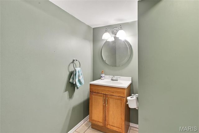 1135 Grand Prix Drive, St Charles, MO 63303