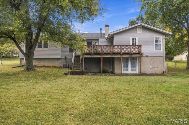 1135 Grand Prix Drive, St Charles, MO 63303