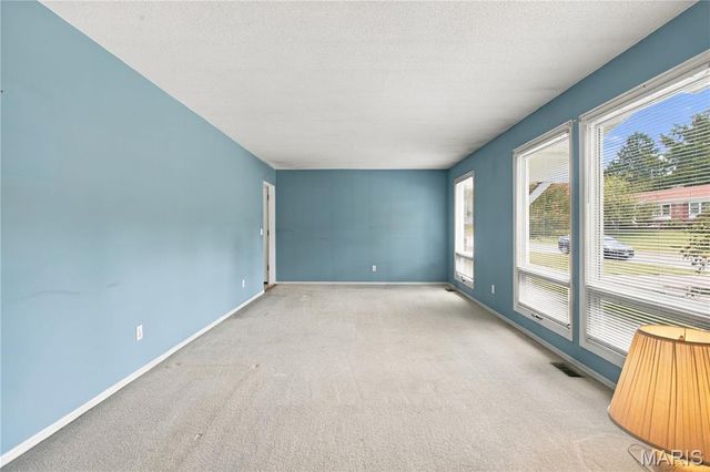 1135 Grand Prix Drive, St Charles, MO 63303