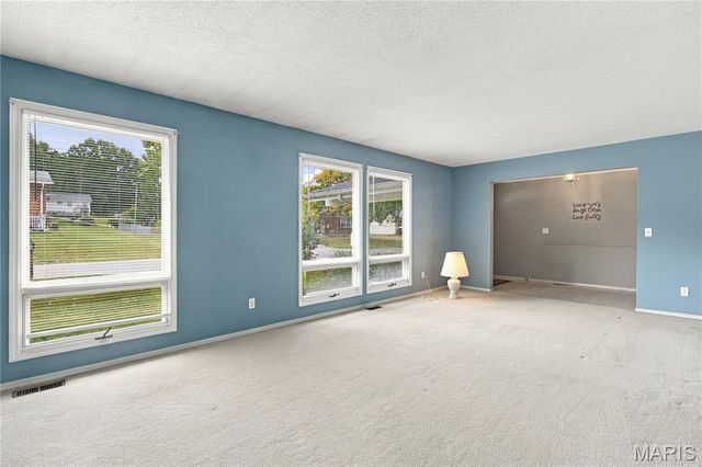 1135 Grand Prix Drive, St Charles, MO 63303