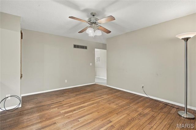 1135 Grand Prix Drive, St Charles, MO 63303