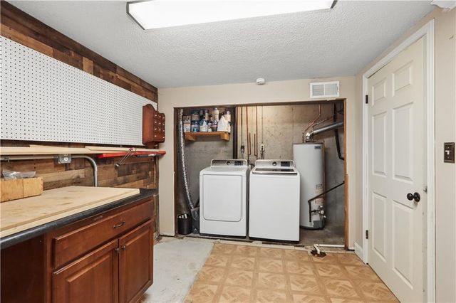 8350 Woodward Street, Overland Park, KS 66212