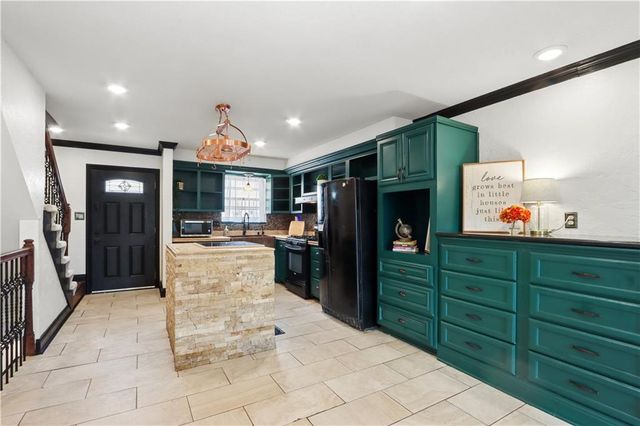 8350 Woodward Street, Overland Park, KS 66212