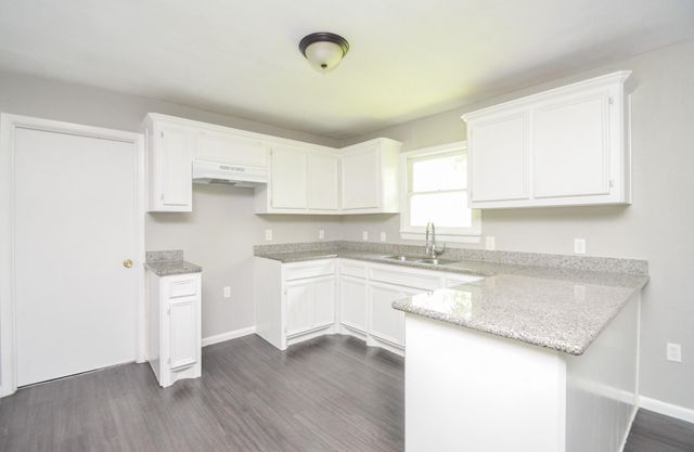 206 Winkin Avenue, Crosby, TX 77532