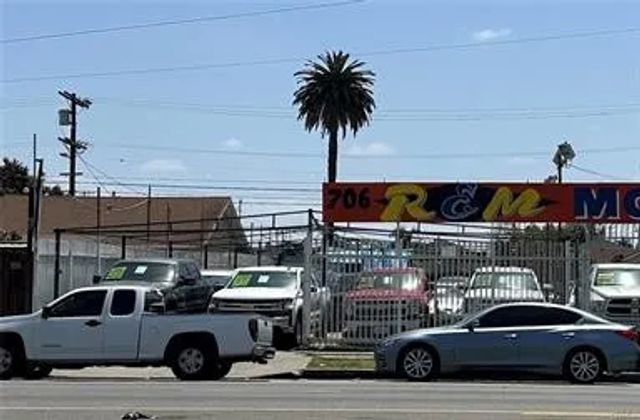 710 E Florence, Los Angeles, CA 90001