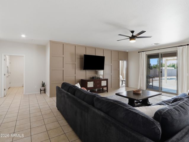 12210 W WINSLOW Avenue, Tolleson, AZ 85353